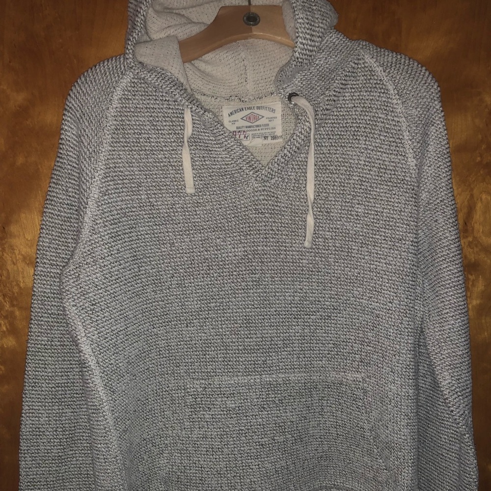American Eagle Outfitters Men’s pullover hoodie🦅